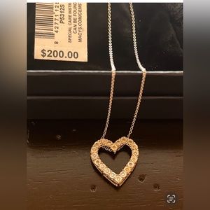 *NEW!! 18” Diamond Heart Necklace (1/10 c.t. t.w.) In Sterling Silver